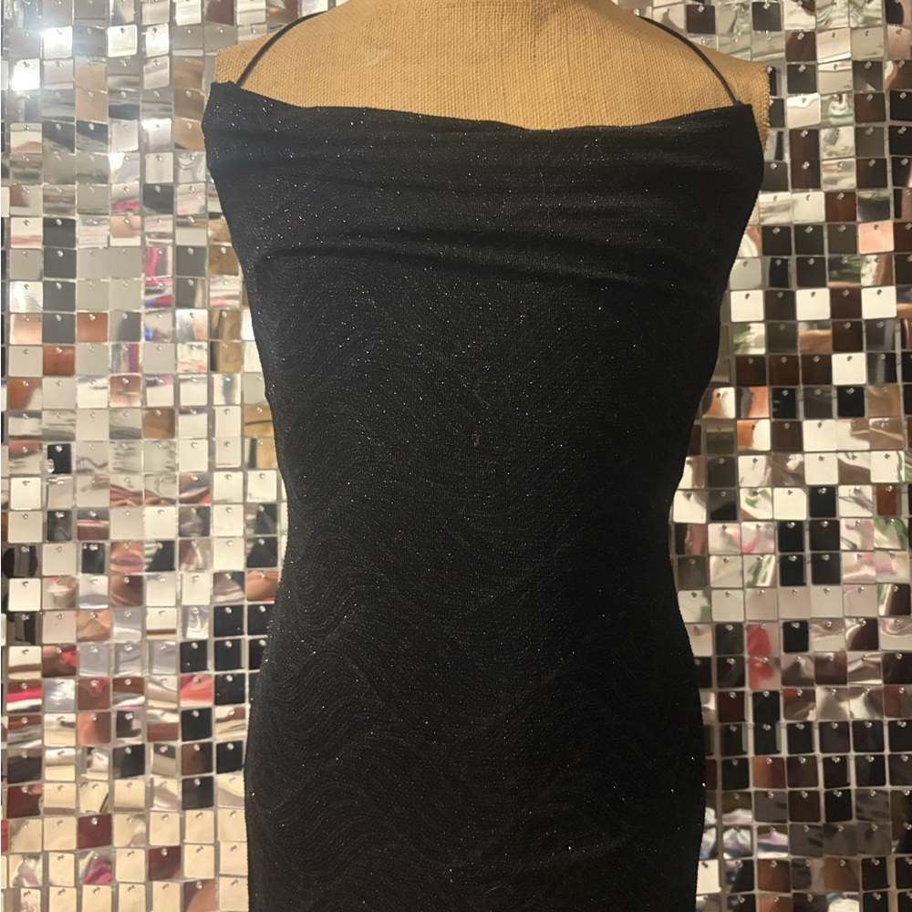 Windsor Black Off-the-Shoulder Bodycon Dress